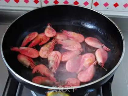 Make Dry mushrooms, Arctic shrimp step 4