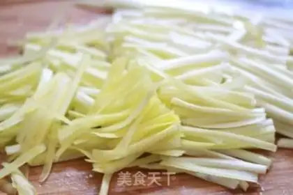Make Sour eggs step 1
