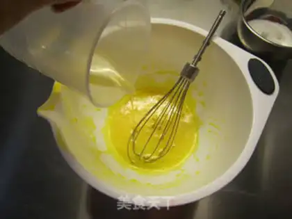 Make Little roll cake step 1