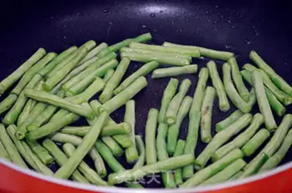 Make Potato dry beans step 1