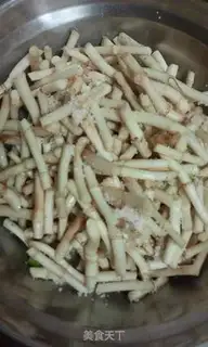 Make Frozen fish and grass step 2