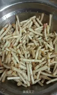 Make Frozen fish and grass step 3