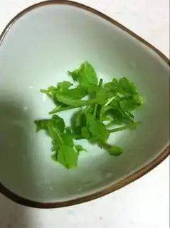 Make Mint honey lemonade step 1