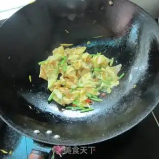 Make Celery fried eggs step 5