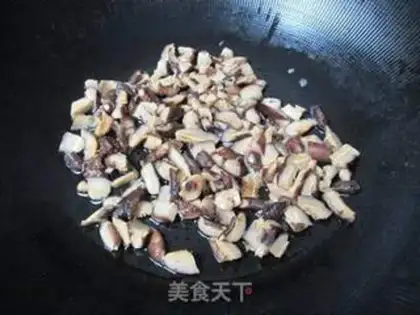 Make Chestnut fried rice step 6