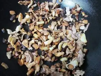 Make Chestnut fried rice step 8