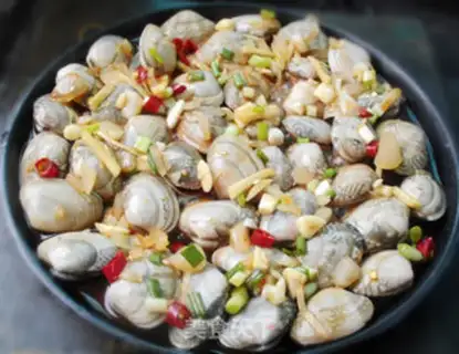 Make The sauce clams step 4