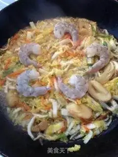Make Shrimp ginger soup step 2