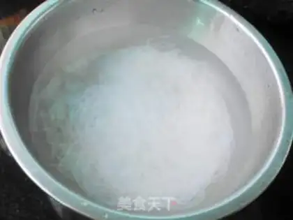 Make A cucumber egg mix fan step 1