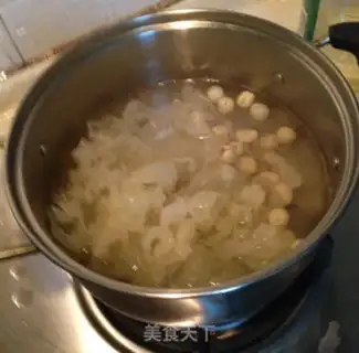 Make Silver ear lilies step 4