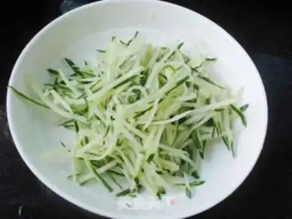 Make A cucumber egg mix fan step 2