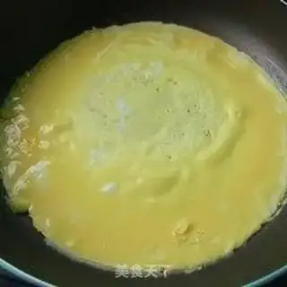 Make A cucumber egg mix fan step 4
