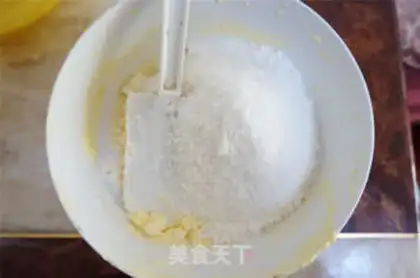 Make Gold coconut ball step 5