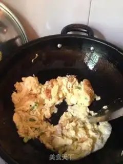 Make Tomato fried eggs step 4