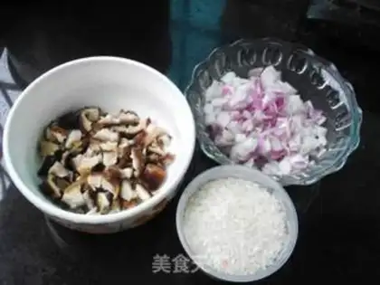 Make Mushroom olive rice step 1