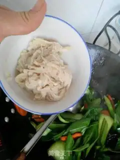Make Gold needles and vegetables step 7