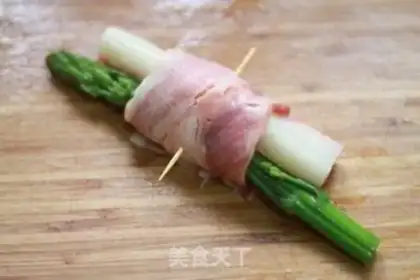 Make Bacon roll step 3