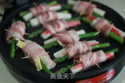 Make Bacon roll step 5