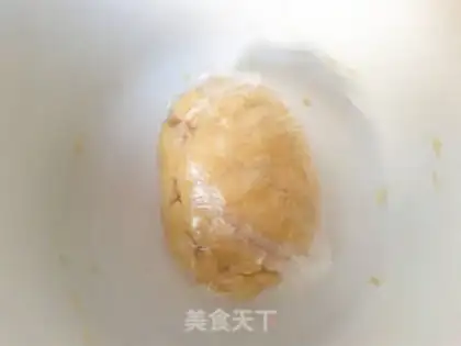 Make Sweet pineapple pie step 2