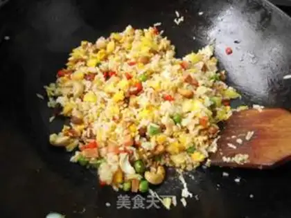 Make Pineapple rice step 8