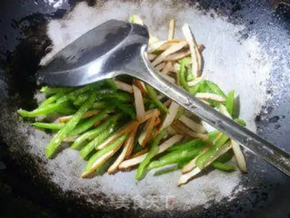 Make A green pepper spicy sour step 5