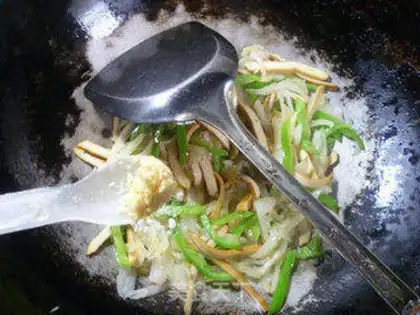 Make A green pepper spicy sour step 8