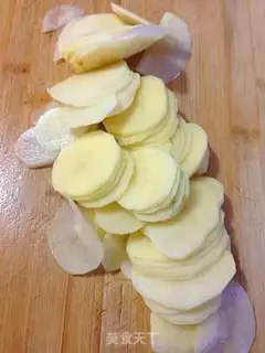 Make Frozen potatoes step 1