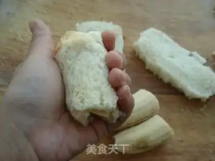 Make Toast banana rolls step 5
