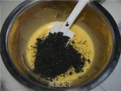 Make Black sesame ricin cake step 8