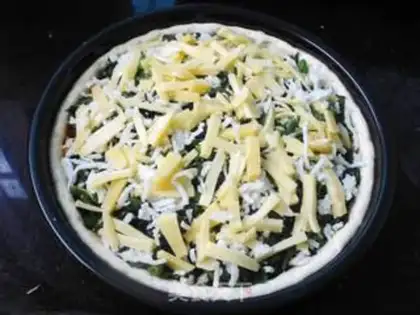 Make Spinach bacon pizza step 9
