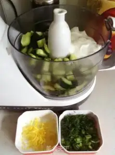 Make Crab cucumber soup step 1
