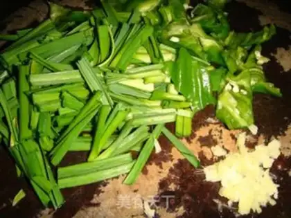 Make Garlic duck eggs step 2