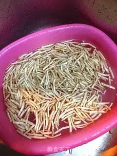 Make Frozen fish and grass step 1
