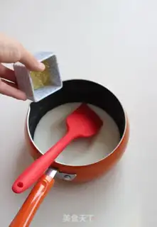 Make Jell-O pudding step 1