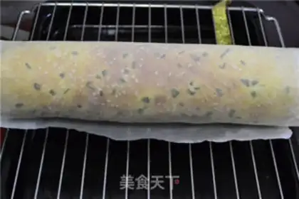 Make Seaweed pine rolls step 9