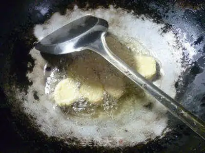 Make Pyramid chop-cracker step 2