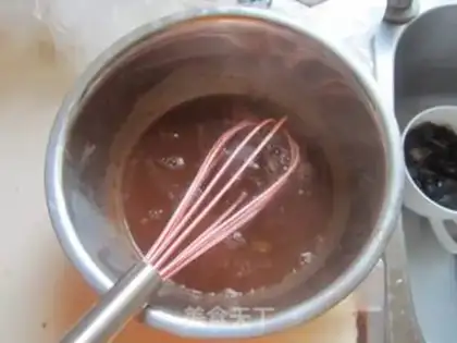 Make The rose mochamus cake step 9