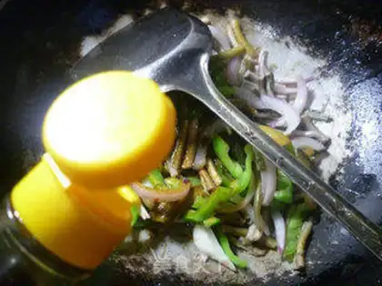 Make Onion peppers, fried silk step 10