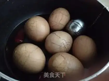 Make Goldflake - Tea Eggs step 2