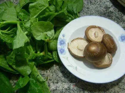 Make Fry mushrooms step 0