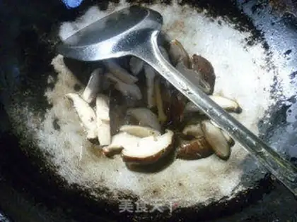 Make Fry mushrooms step 3