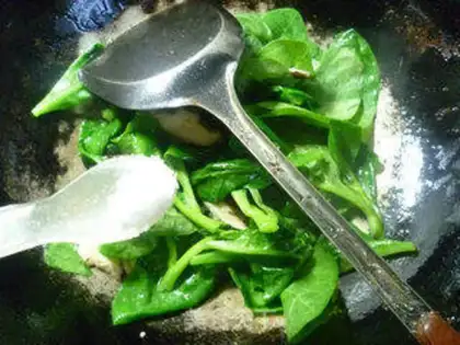 Make Fry mushrooms step 5