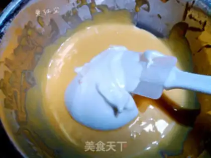 Make Sesame coconut egg rolls step 4