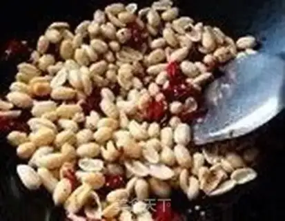 Make Spicy peanuts step 5