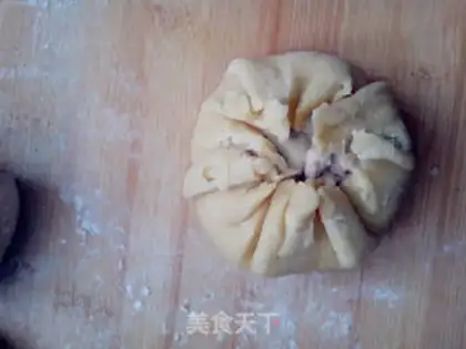 Make Frozen bean bun step 19
