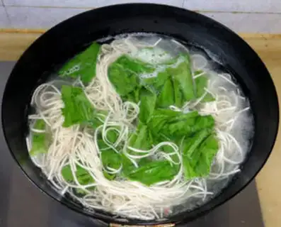Make Spicy noodles step 7
