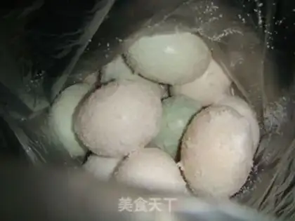 Make Homemade salt duck eggs step 4