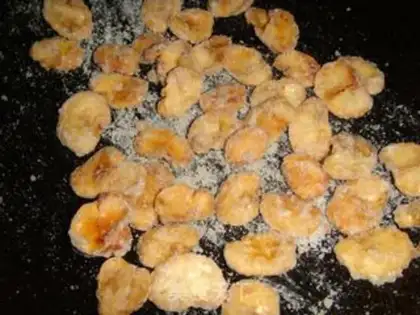 Make Hanging frost bean petals step 10