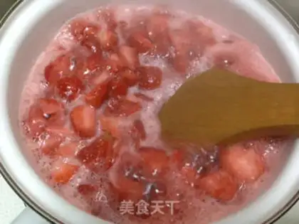 Make Strawberry jam step 4