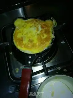 Make Rice egg pancakes step 1